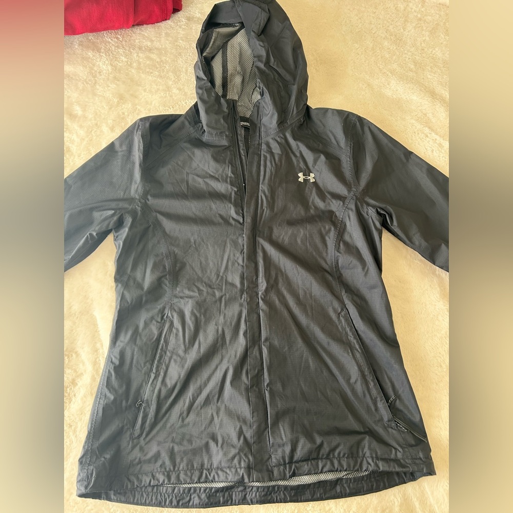 Under armor black winderbreak